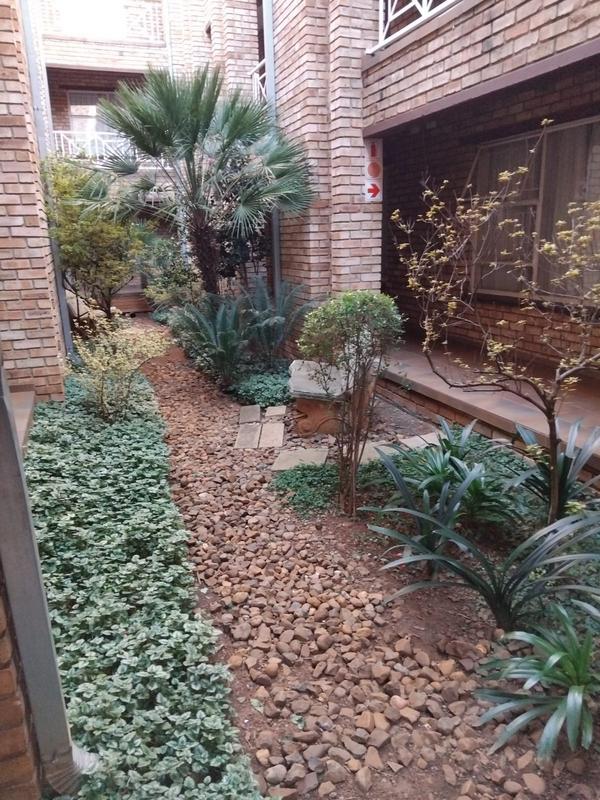 To Let 1 Bedroom Property for Rent in Die Bult North West